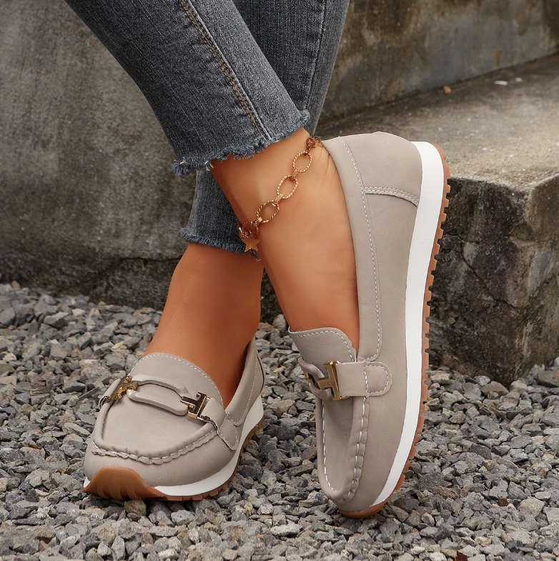 Emelia - Luxury Chain Loafers